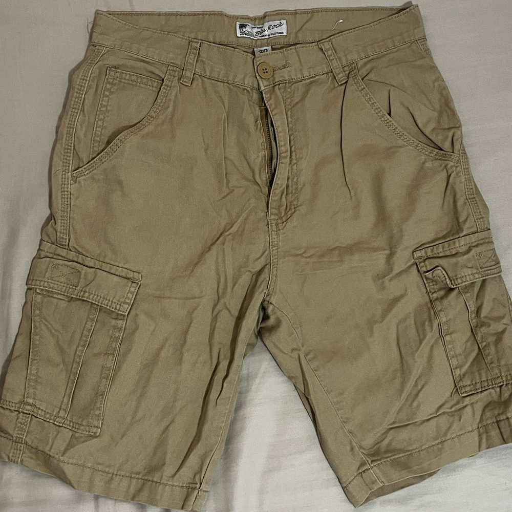 Men’s Khaki Cargo Shorts